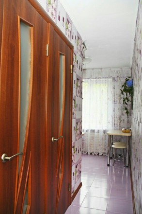 Уютная,светлая 1-комнатная квартира с ремонтом в тихом районе (ул.Космонавтов) /. Пухова. фото 2