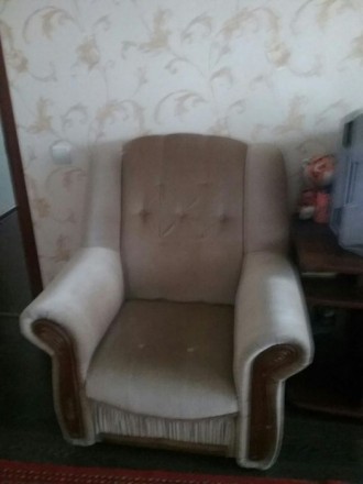 Продам диван б/у.В нормальном состоянии.С двумя креслами.. . фото 4