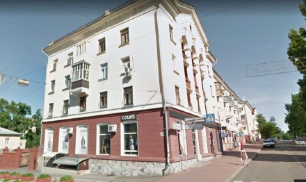 Продается 5-ти комнатная Сталинка в самом центре города Чернигова по адресу Прос. Вал. фото 2