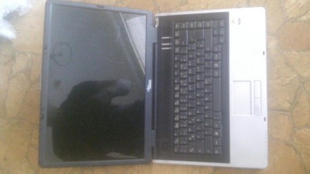 Ноутбук в нерабочем состоянии, продается на запчасти, комплектность на фото. . фото 2