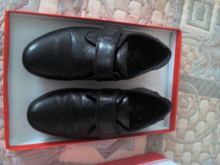 Туфли на мальчика(28 р.) кожаные ,покупали на 1 класс, носили очень мало , состо. . фото 6