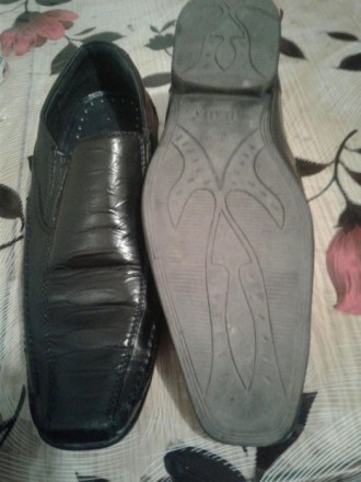 Продам туфли почти новийе син одел 1 рас на первое синтября. . фото 2