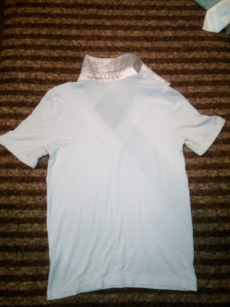 Нарядная белая блуза с коротким рукавом. 
Атласная отделка- воротник, хлястики . . фото 8