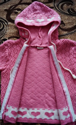 Трикотажный костюм для девочки: штанишки и кофточка. Теплый.
Цвет розовый.
Тка. . фото 4