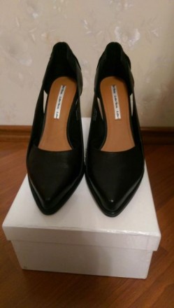 Женские туфли на каблуке, натуральная кожа, чёрные, размер 41, причина продажи -. . фото 3