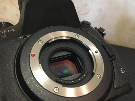 Продам профессиональную камеру для видеографов Panasonic DMC-GH4 на оф. гарантии. . фото 5