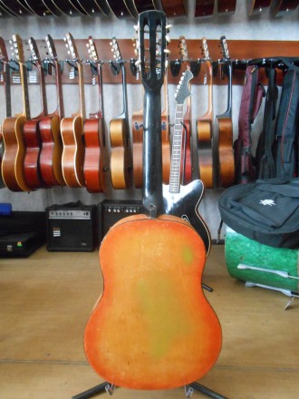 Гитара Черниговской музыкальной фабрики, шестиструнная. В отличном состоянии. С . . фото 8