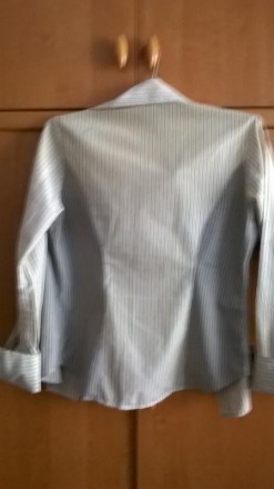 Базовая рубашка в полосочку, с длинными рукавами на пуговицах. Натуральная, прия. . фото 3