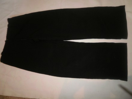 Продам брюки школьные черные на девочку р 116см. Длина 67см, шаг 52см, пояс (1/2. . фото 2