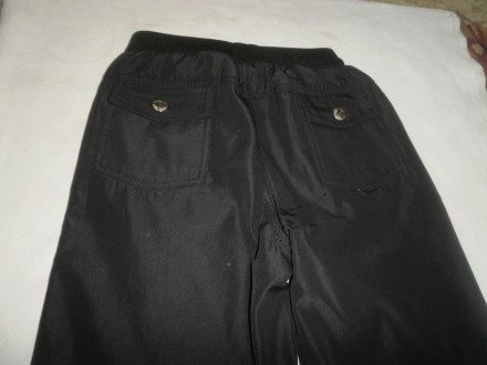 Продам брюки черные демисезонные на девочку, состав полиэстер, размер S 140/60А.. . фото 4