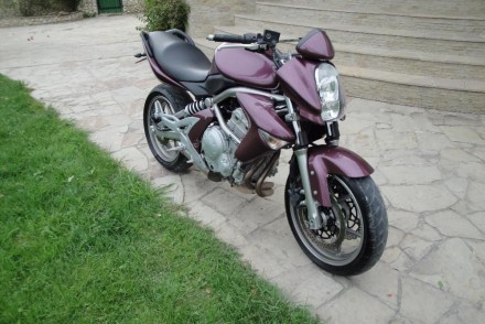 Продам Kawasaki ER6N мотоцикл в идеальном состоянии привез его 1 месяц назад из . . фото 4