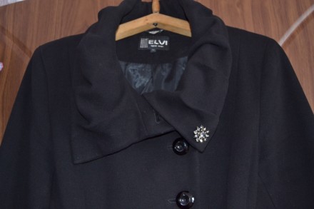 Красивое черное пальто в отличном состоянии.Три положения воротника.Брожечка в п. . фото 6