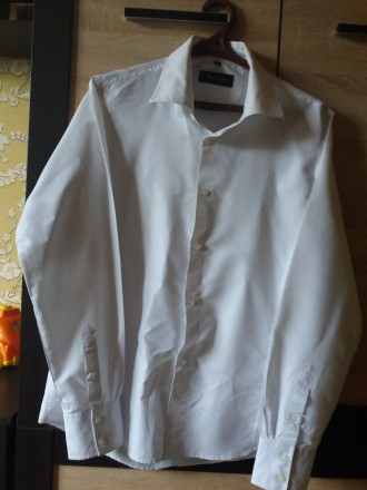 Продам стильну чоловічу рубашку білого кольору стан ідеальний як новий розмір хл. . фото 2