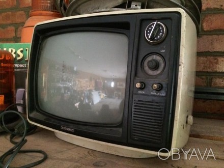 Продам телевизор черно-белый, привезен из Германии, в рабочем состоянии.. . фото 1