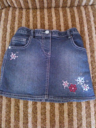 Классная джинсовая юбочка на девочку  3-5 лет, состояние отличное!. . фото 2