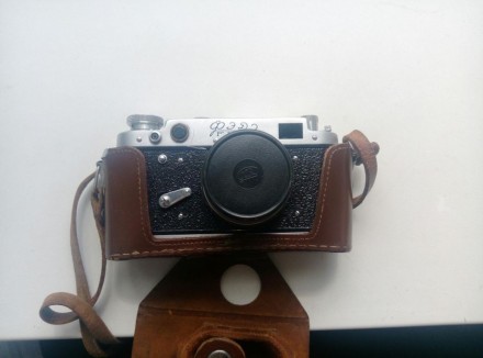 Фотоаппарат ФЭД 2 с кожаным футляром. Отлично подходит в качестве реквизита на ф. . фото 2