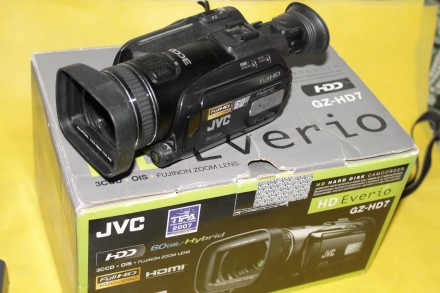 Видеокамера JVC GZ-HD7. Состояние - хорошее. Полный комплект + запасной жесткий . . фото 8