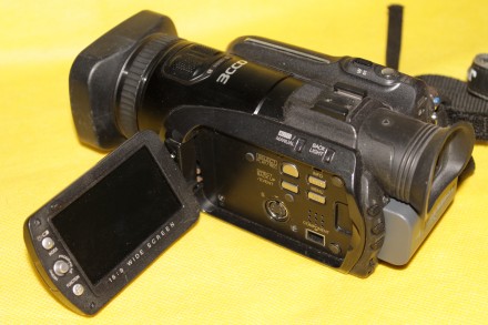 Видеокамера JVC GZ-HD7. Состояние - хорошее. Полный комплект + запасной жесткий . . фото 4