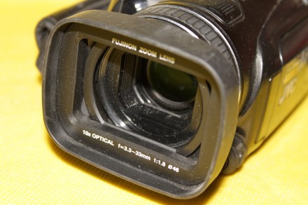 Видеокамера JVC GZ-HD7. Состояние - хорошее. Полный комплект + запасной жесткий . . фото 3