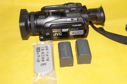 Видеокамера JVC GZ-HD7. Состояние - хорошее. Полный комплект + запасной жесткий . . фото 6