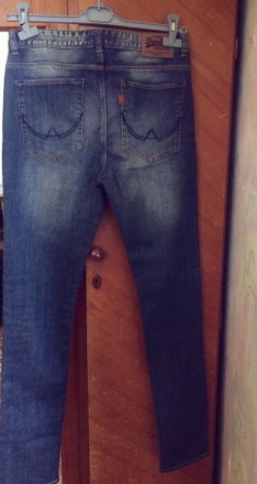 Мужские джинсы новые , фирменные . Производитель - Таиланд
Размер 30-32. . фото 3