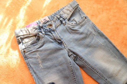 Продам стильные джинсы на девочку 9-10 лет, р.140
Новые, с биркой.
Бренд Alive. . фото 3