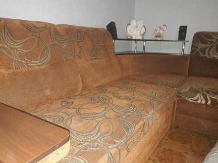Диван в хорошем состоянии,спальное место 120 × 190.Сам диван можно переставлять . . фото 9