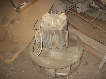 Вентиляционная установка улитка с подставкой и кожухом, диаметр 550 мм, двигател. . фото 4