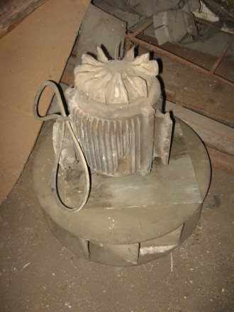 Вентиляционная установка улитка с подставкой и кожухом, диаметр 550 мм, двигател. . фото 6