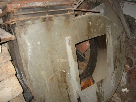 Вентиляционная установка улитка с подставкой и кожухом, диаметр 550 мм, двигател. . фото 9