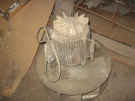 Вентиляционная установка улитка с подставкой и кожухом, диаметр 550 мм, двигател. . фото 5