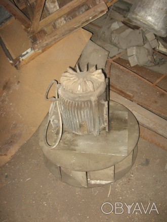 Вентиляционная установка улитка с подставкой и кожухом, диаметр 550 мм, двигател. . фото 1