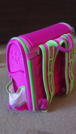 Красивый и практичный рюкзак,очень качественно сделан, в хорошем состоянии. Есть. . фото 4