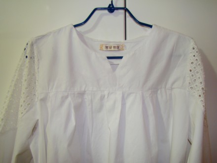 Легкая блузка для будущей мамы на размер М. Выполнена из однотонного материала с. . фото 4