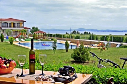 Болгария! Уютная квартира с видом на море и с 2 бассейнами. 
Снять квартиру в Б. . фото 5