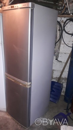Холодильник полностью в рабочем состоянии холодит и морозит. Возможна доставка п. . фото 1