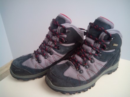 Жіночі трекінгові черевики фірми "Trevolution" waterproof. Країна виробник В"єтн. . фото 4