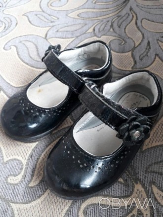 Чорні лакові туфельки 13.5 см по устілці. Трохи потерті носики, на фото видно.. . фото 1