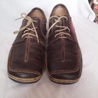 Шкіряні туфлі коричневого кольору на шнурках, розмір 39, по стельці 25,5 мс. Осі. . фото 3