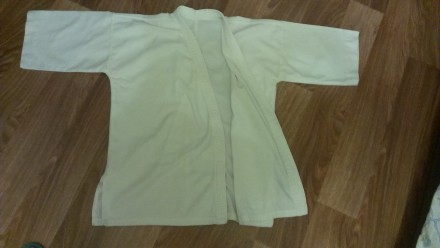 Кимоно белое для тренировок, размеры: спинка (длинна)  78 см, перед 76 см, ширин. . фото 2