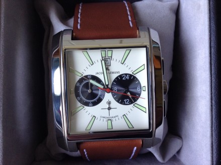 продам часы Jacoues Lemahs хронограф,оригинал Австрия,корпус квадратный,кожанный. . фото 2