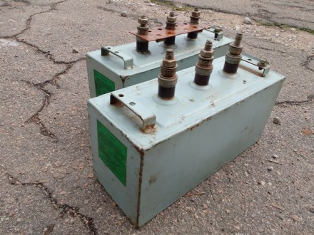 Продам конденсаторы для компенсации реактивной мощности VEB ISOKOND. 
Kondensat. . фото 4