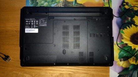 Ноутбук acer ,в хорошому стані ,без зовнішніх дефектів в ремонті небув ,Віндовс . . фото 5