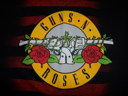 Футболка Guns'n'Roses, размер S. Ширина 40 см., длина от плечевого шва 51 см. Со. . фото 2
