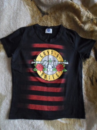 Футболка Guns'n'Roses, размер S. Ширина 40 см., длина от плечевого шва 51 см. Со. . фото 3