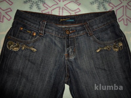 Капри джинсовые темно-синие потертые. ПОТ 38 см., ПОБ 52 см., длина по боковому . . фото 3