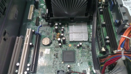CPU - Core2Duo - E5/6/7/8ххх - 2*2,5-3,0 Mhz
RAM - DDR2/DDR3 - 0/1-2-4-8 Gb
HD. . фото 6