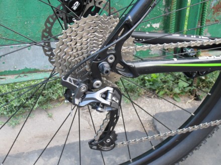 Вес велосипеда 14.2 кг
Область применения горный (MTB), кросс-кантри
Материал . . фото 12