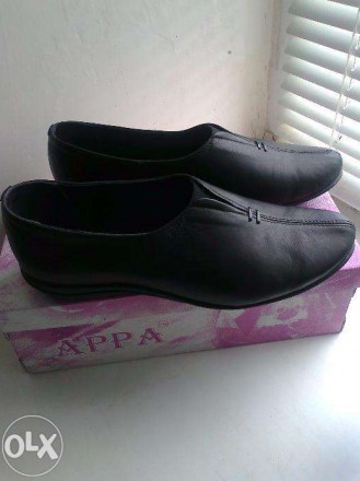 Новые туфли - кожа черного цвета,размер 40 полномерка,на низкой подошве,очень ле. . фото 5