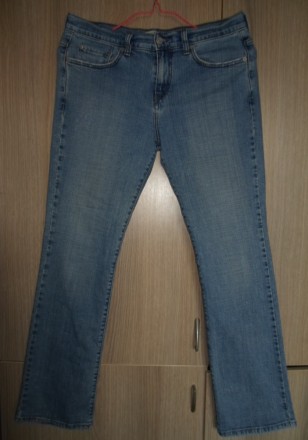 джинсы в хорошем состоянии-фирменные-мало ношенные-без дефектов
джинс стрейчевы. . фото 2